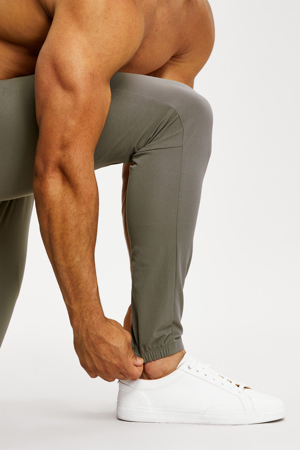 Stretch-Fit Tech Pants Olive