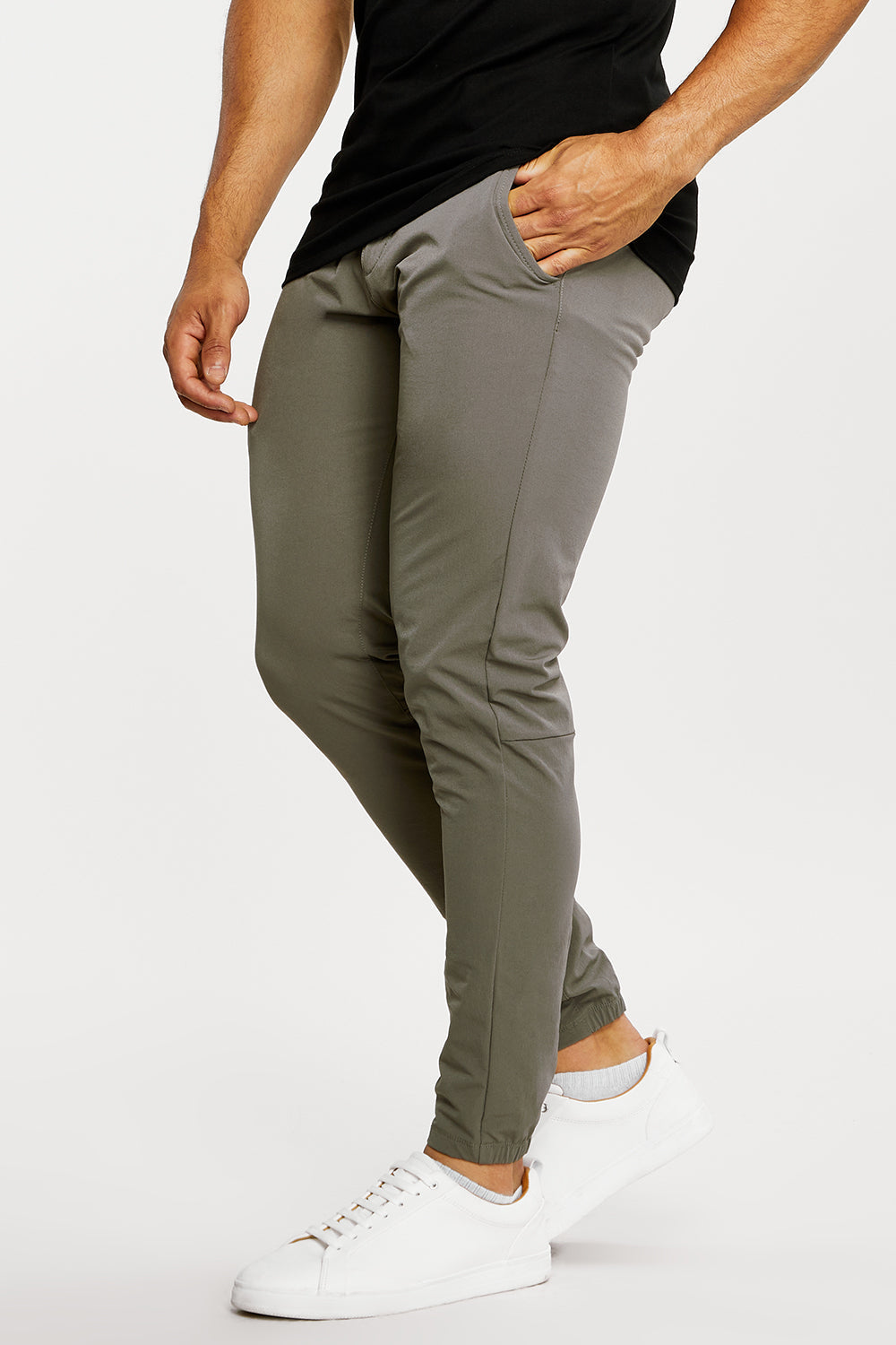 Stretch-Fit Tech Pants Olive