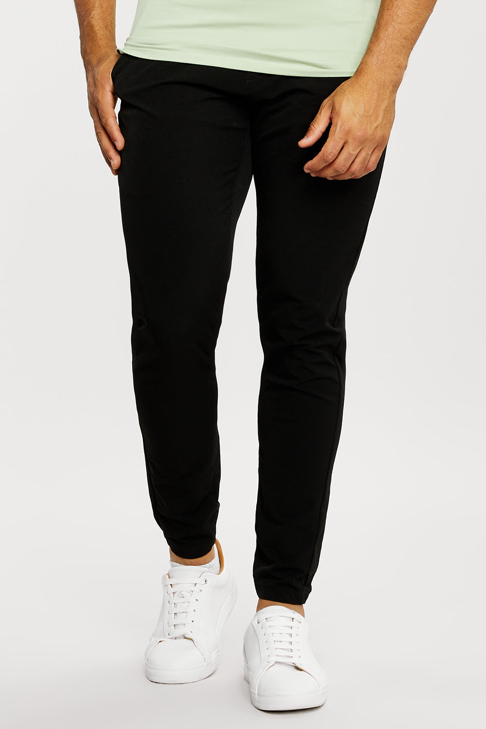 Stretch-Fit Tech Pants Black